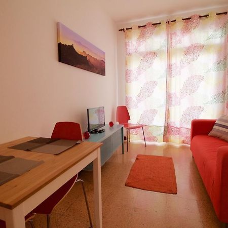Rosamar Apartment A Metros De La Playa Wifi Gratis 204 By Lightbooking Las Palmas de Gran Canaria Exterior photo